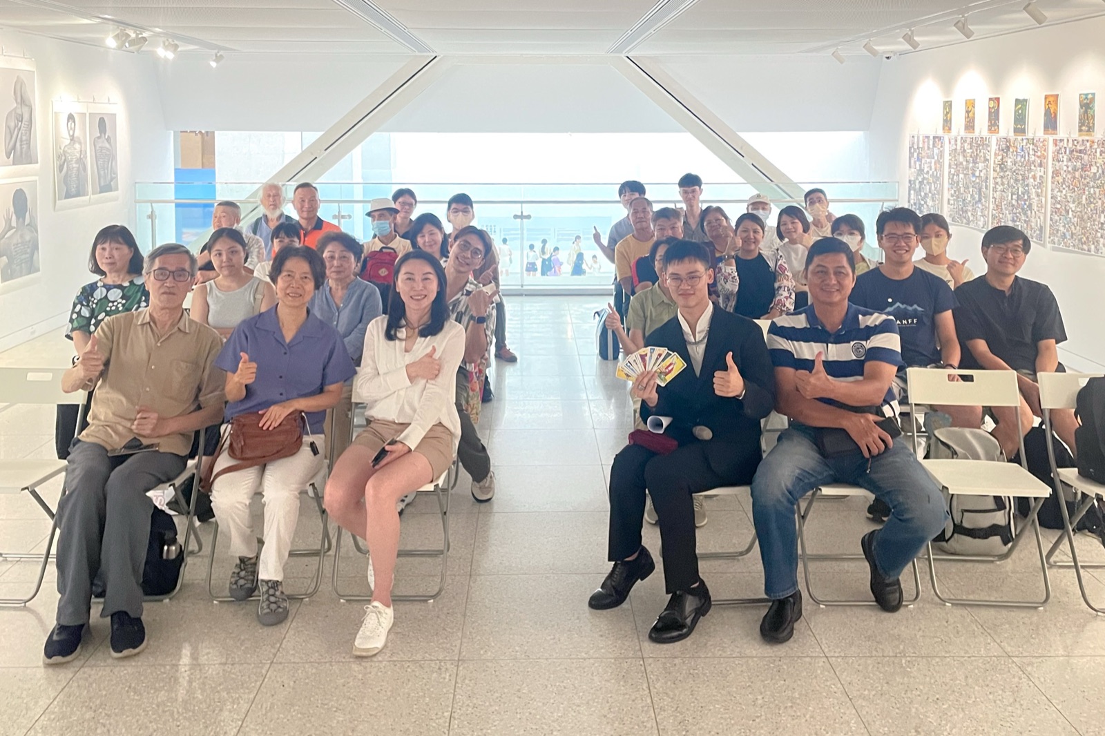 20250621開幕分享會,第一排左起:臺灣藝術大學張國治教授、策展人姜麗華教授、基隆市文化觀光局江亭玫局長,藝術家許哲睿、新北市傳統音樂發展協會許順重理事長。